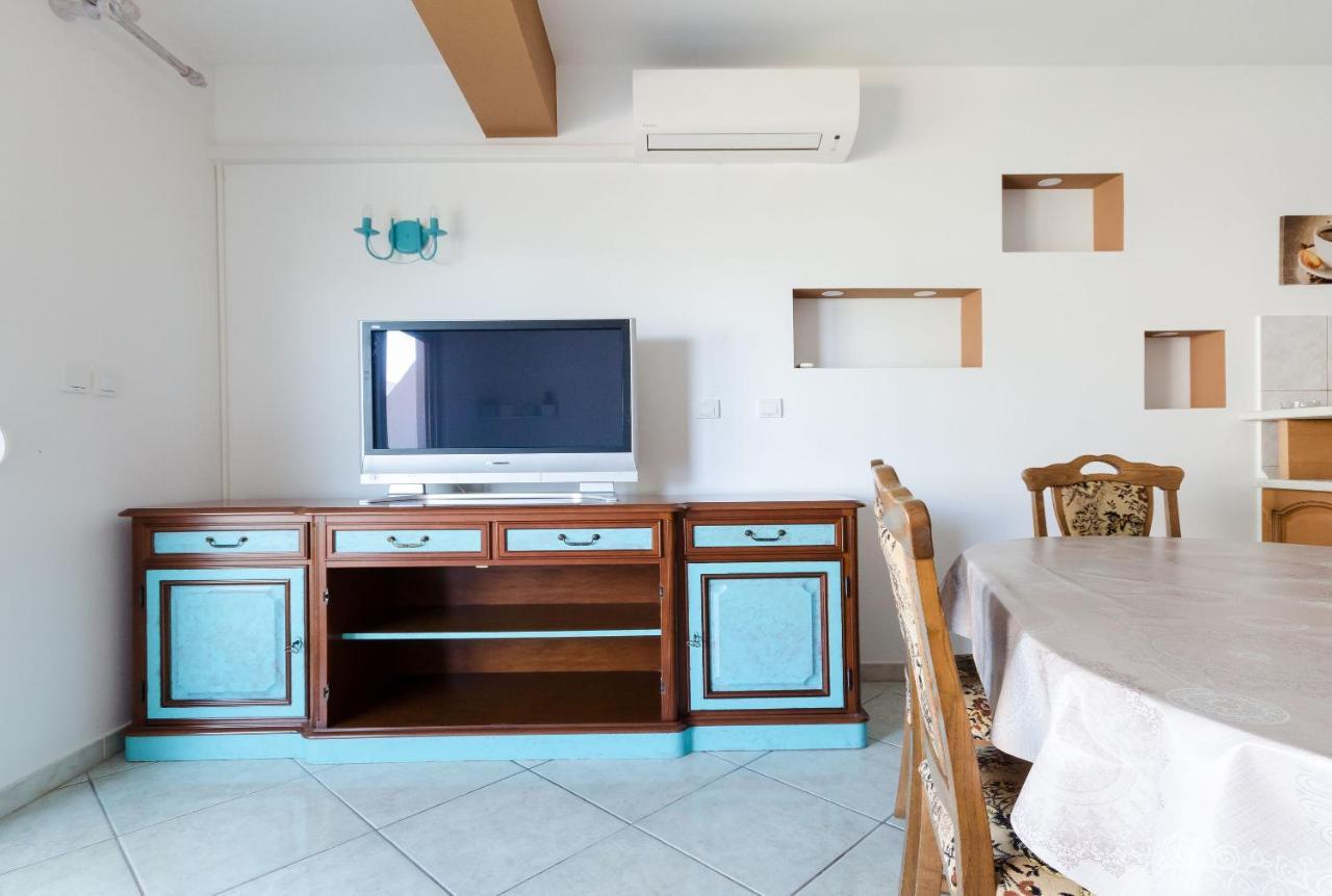 Apartments Slavica R Banjol Exterior foto