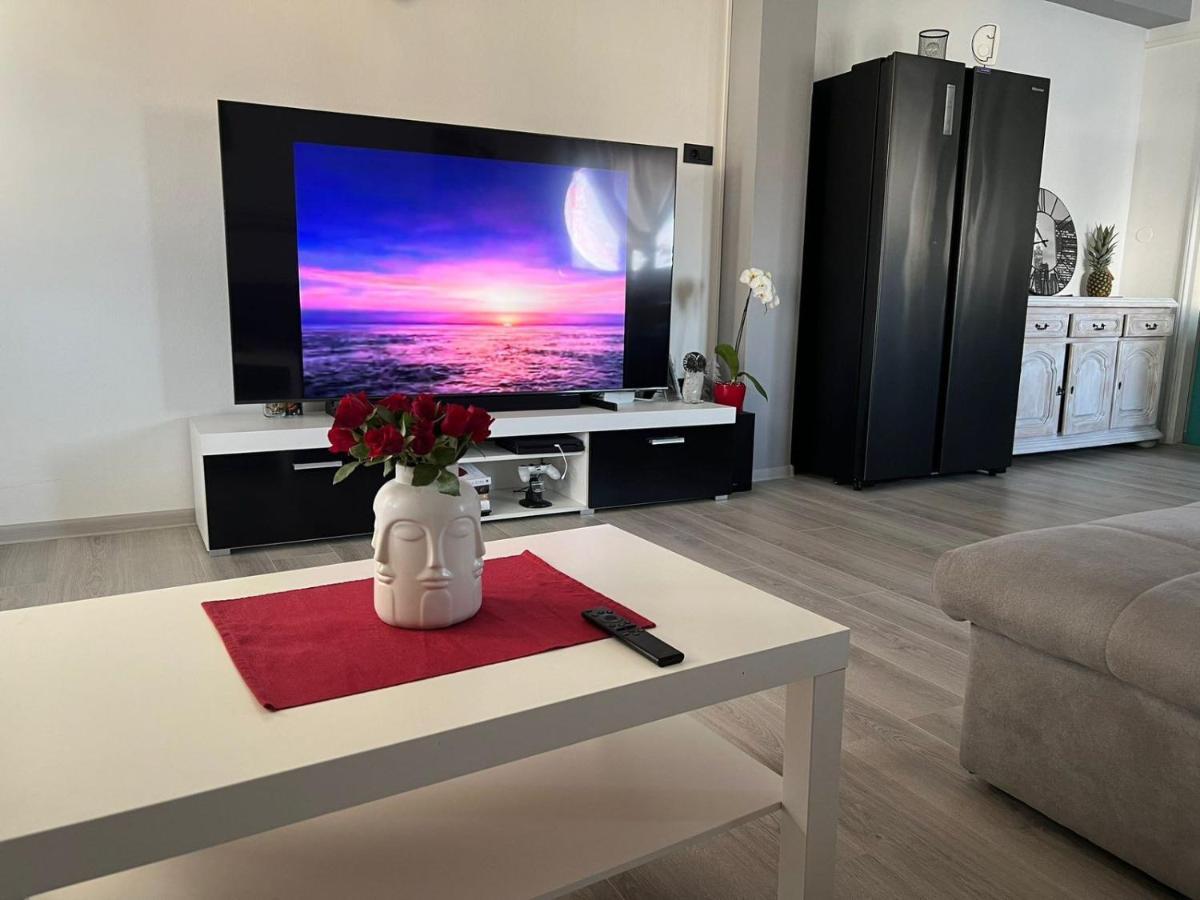 Apartments Slavica R Banjol Exterior foto